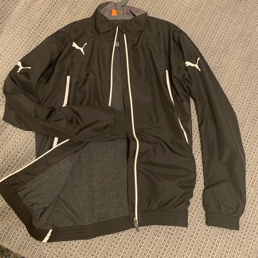 PUMA Windbreaker